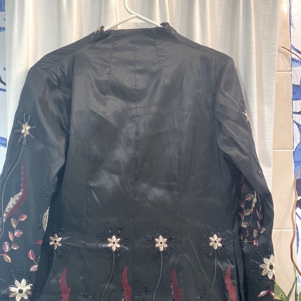 Women’s Grace Chuang Black Silk and Polyester Embroidered Jacket Size Small - Picture 7 of 8
